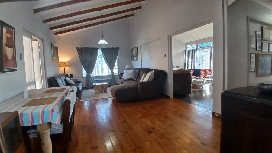 4 Bedroom Property for Sale in Sandbaai Western Cape